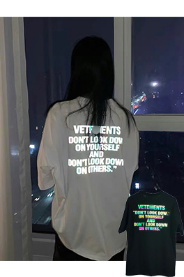 【ヴェトモン】メンズ レディース 半袖Tシャツ  aat10203