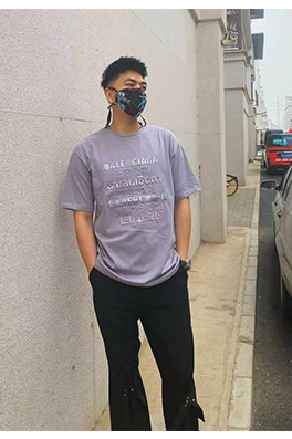 【バレンシアガ】メンズ レディース 半袖Tシャツ  aat10306
