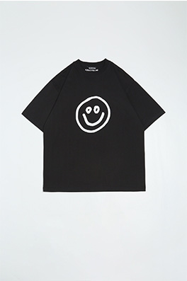 【バレンシアガ】 メンズ レディース 半袖Tシャツ   aat10318