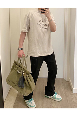 【バレンシアガ】メンズ レディース 半袖Tシャツ  aat10359