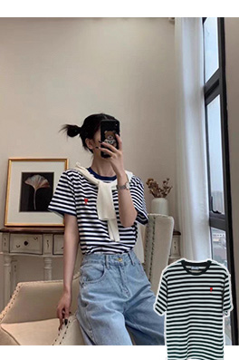 【AMI】メンズ レディース 半袖Tシャツ  aat10473