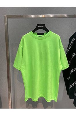 【バレンシアガ】メンズ レディース 半袖Tシャツ  aat10475