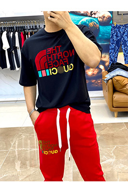【グッチ】×【ノースフェイス 】メンズ レディース 半袖Tシャツ  aat10621