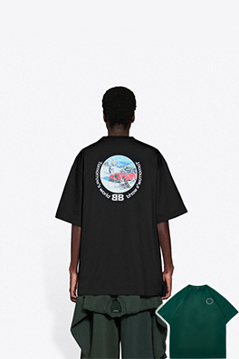 【バレンシアガ】メンズ レディース 半袖Tシャツ  aat10785
