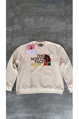 【グッチ】×【ノースフェイス 】メンズ レディース 長袖　スウェットTシャツ  aat10930