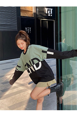 【フェンディ】メンズ レディース 長袖　スウェットTシャツー aat10959
