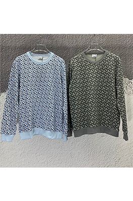【バーバリー】メンズ レディース 長袖　スウェットTシャツ   aat10973
