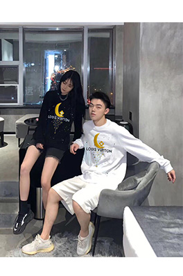 【ルイヴ*トン】メンズ レディース 長袖　スウェットTシャツ aat11158