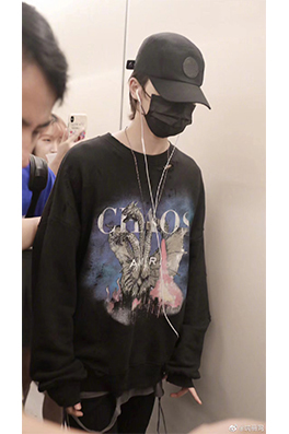 【アミリ】メンズ レディース 長袖　スウェットTシャツー aat11779