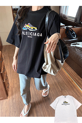 【バレンシアガ】メンズ レディース 半袖Tシャツ aat11832