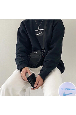 【シュプリーム】×【ナイキ】メンズ レディース 長袖　スウェットTシャツ aat11895