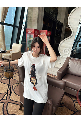 【フェンディ】メンズ レディース 半袖Tシャツ aat12721