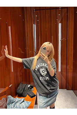 【バレンシアガ】メンズ レディース 半袖Tシャツ aat12736