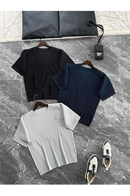 【ミヤケイッセイ】メンズ レディース 半袖Tシャツ   aat18090