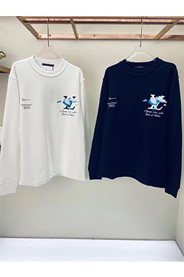 【ルイヴ*トン L*uis Vuitt*n】メンズ レディース 長袖　スウェットTシャツ  aat8799