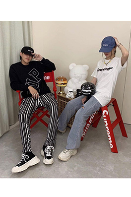 【シュプリーム 】メンズ レディース 半袖Tシャツ  aat9138