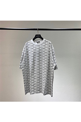 【バレンシアガ】 メンズ レディース 半袖Tシャツ    aat9541