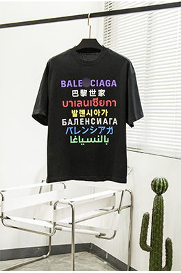 【バレンシアガ】メンズ レディース 半袖Tシャツ  aat9557