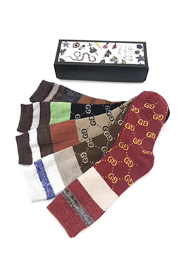 バレンシアガ 靴下 The Art Of Mike Mignola