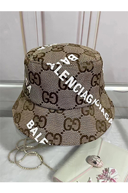 【グッチ】×【バレンシアガ】CAP 帽子   acc3650