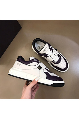 【ヴァレンティノ】Garvani ONE STUD 高品質 メンズ   スニーカー  ash3474