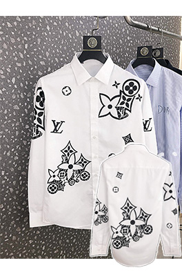 【ルイヴ*ト* L*uis Vuitt*n】メンズファッション 流行り　 シャツ ay0870