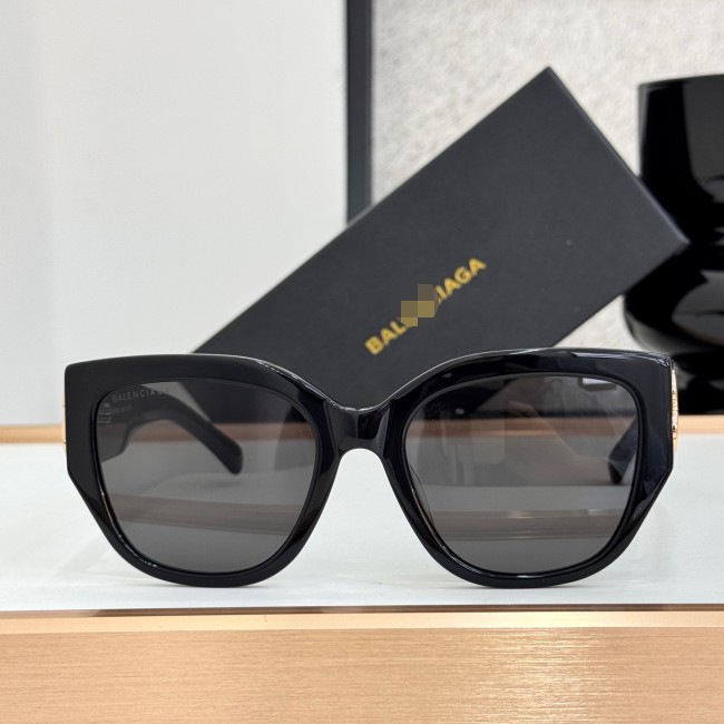 サン様♡ TREND SUNGLASSES(調光レンズ搭載)(WEB限定商品)（ZA231G44-14E1