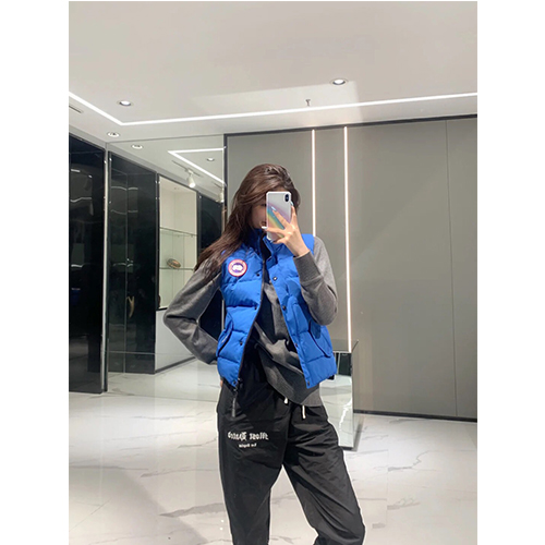 CHANEL　ダウンベスト ショートダウンベスト | レディースギャルファッション通販