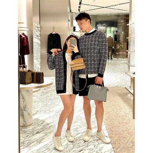 フェンディカーディガン XL以上 FENDI(フェンディ) カーディガン(メンズ) - 海外通販のBUYMA