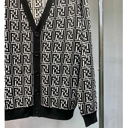 FENDI カーディガン 中古・古着通販】FENDI (フェンディ) カーディガン アイボリー