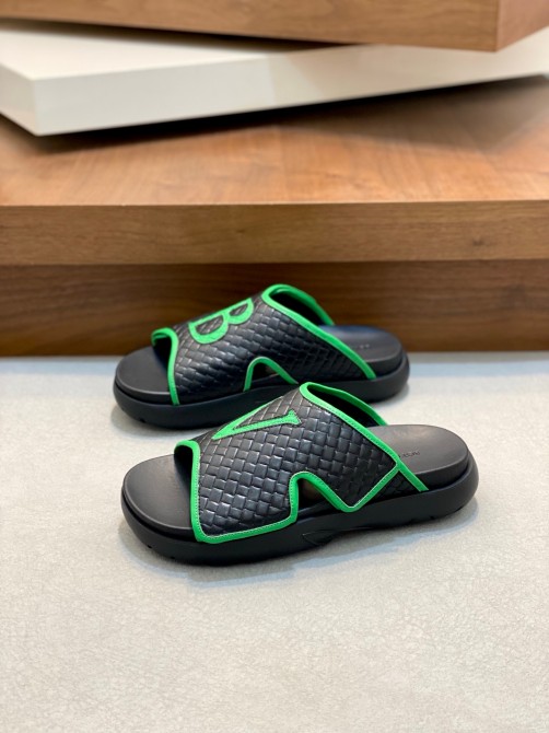 ボッテガ　メンズ　サンダル BOTTEGA VENETA(ボッテガヴェネタ)のメンズサンダルで人気の4