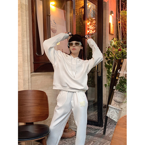 美品　アレキサンダーワン　ジョガーパンツ　スウェットセットアップ 美品アレキサンダーワンジョガーパンツスウェットセットアップ